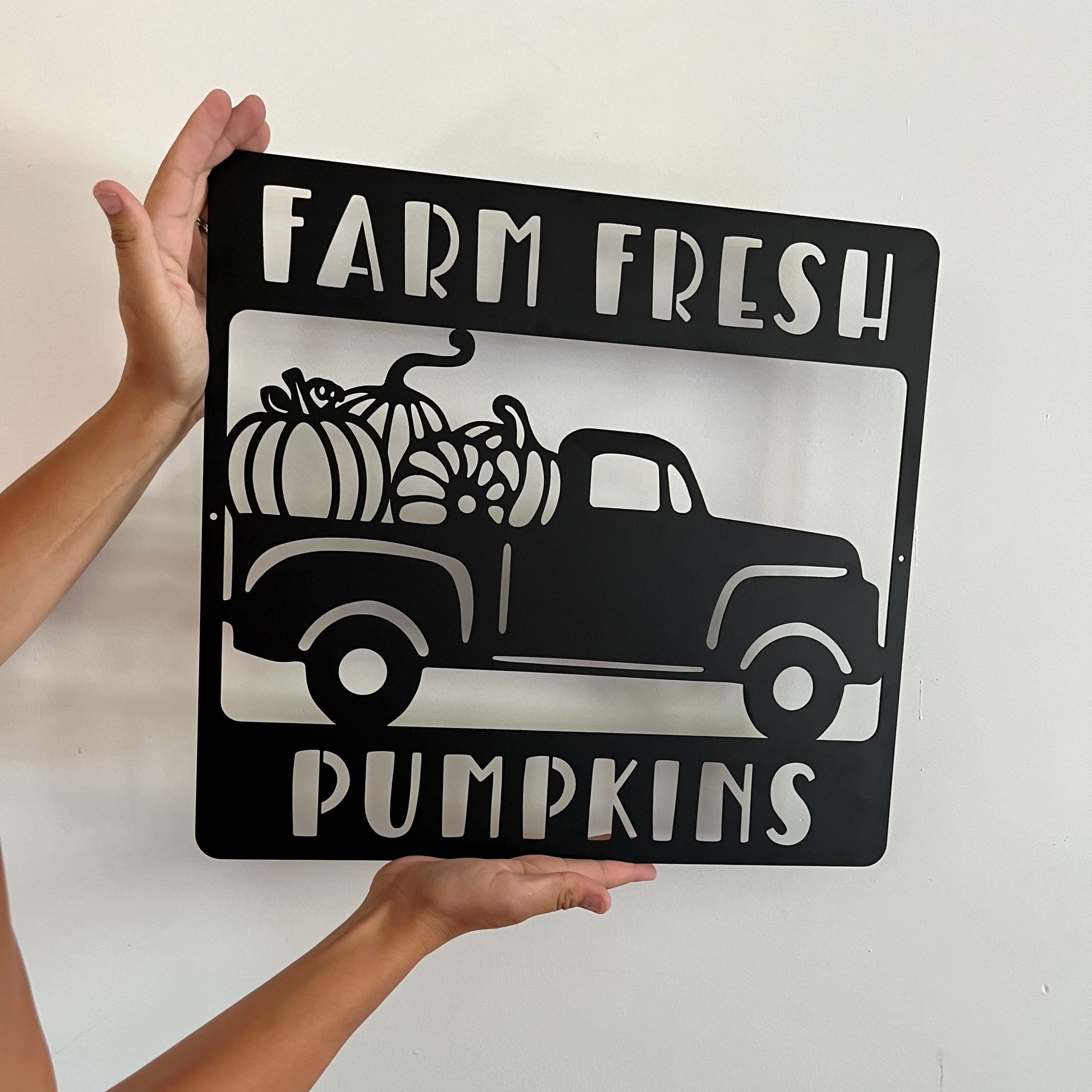 FarmFreshPumpkins1.jpg FarmFreshPumpkins1.jpg
