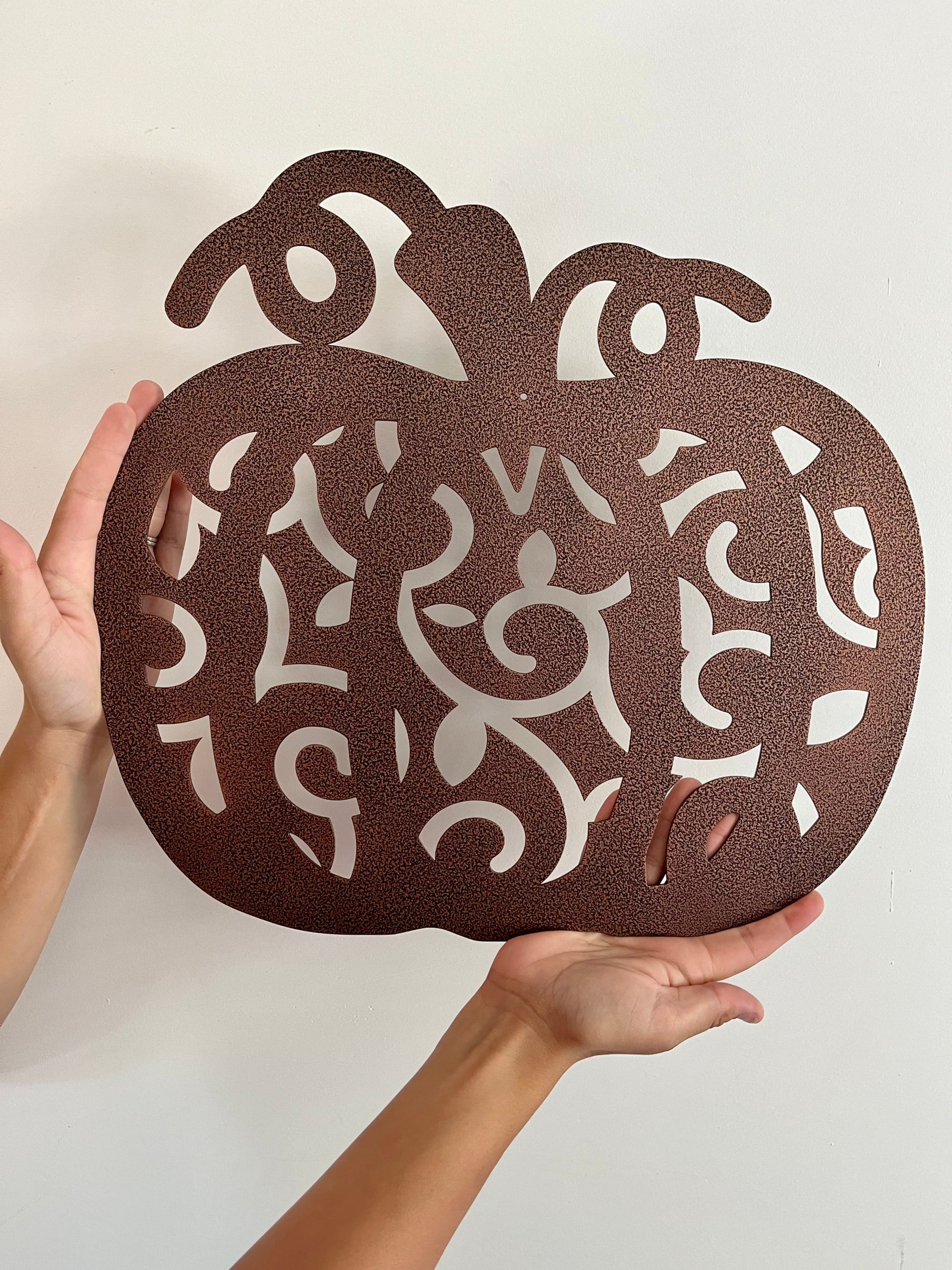 VinePumpkin1.jpg VinePumpkin1.jpg