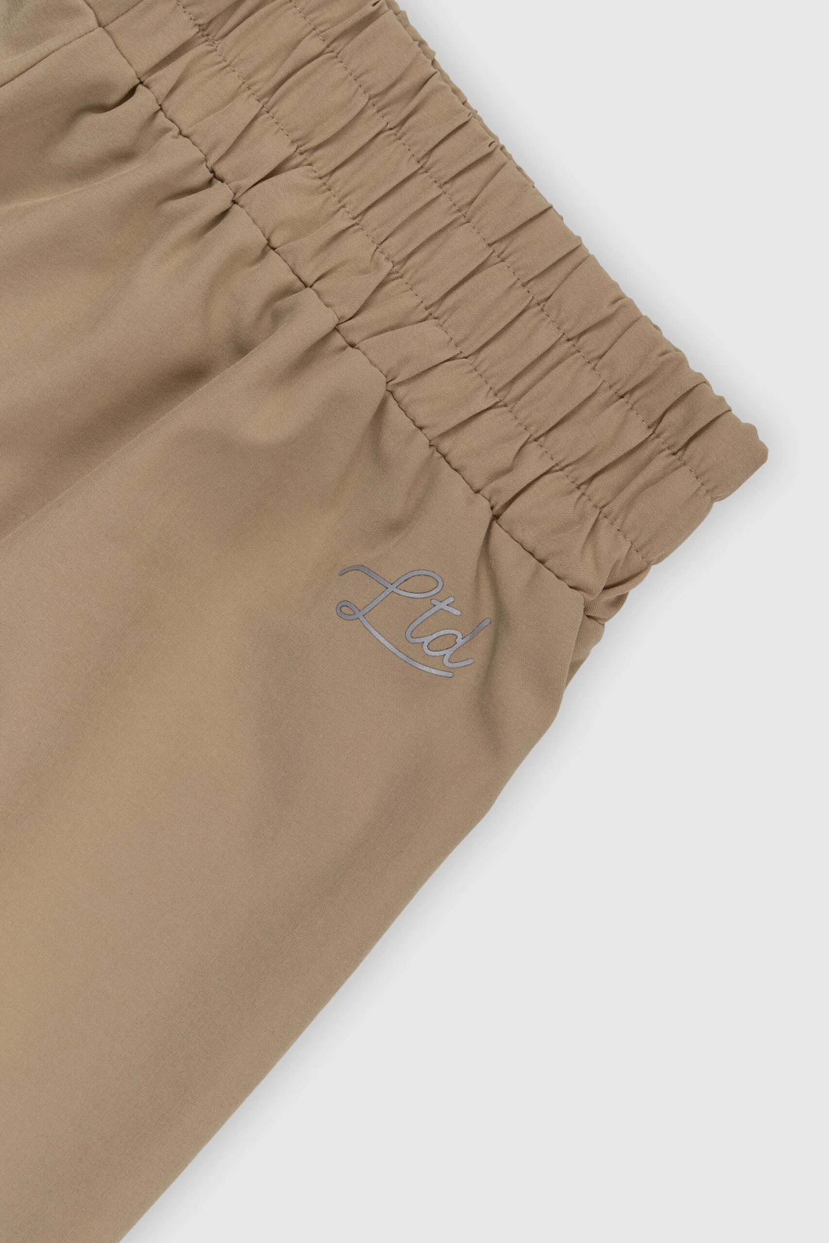 BOTTOMS-KINETIC-BISCUIT03-1.jpg BOTTOMS-KINETIC-BISCUIT03-1.jpg