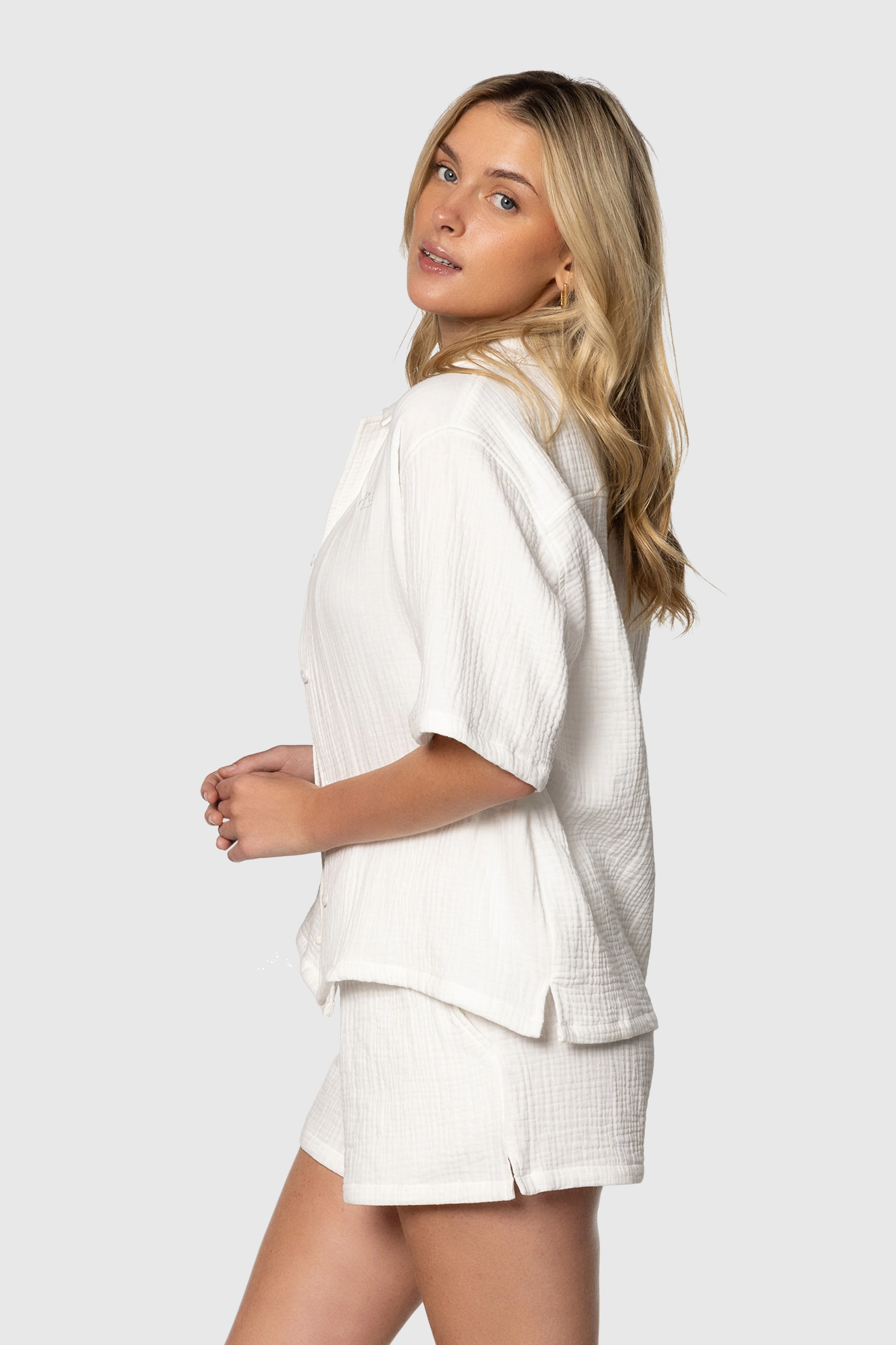 BREEZE-BUTTON-WHITE2.png BREEZE-BUTTON-WHITE2.png