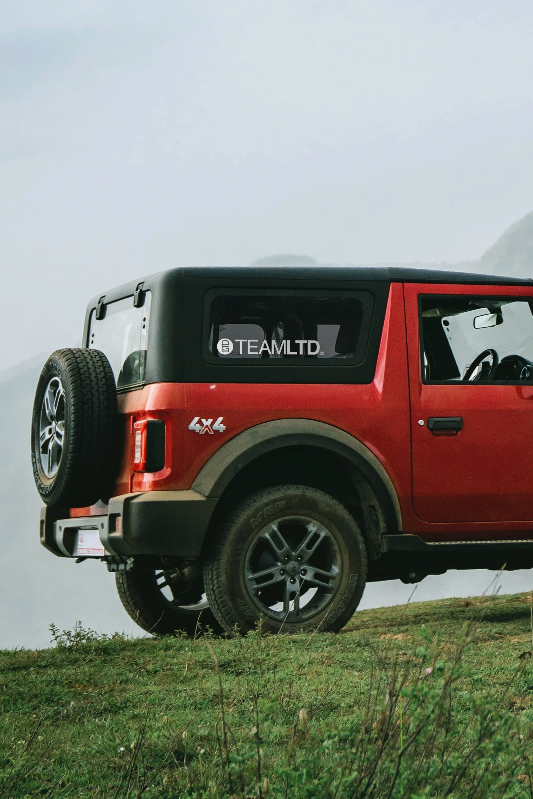 Decal-LargeWhiteJeep.jpg Decal-LargeWhiteJeep.jpg