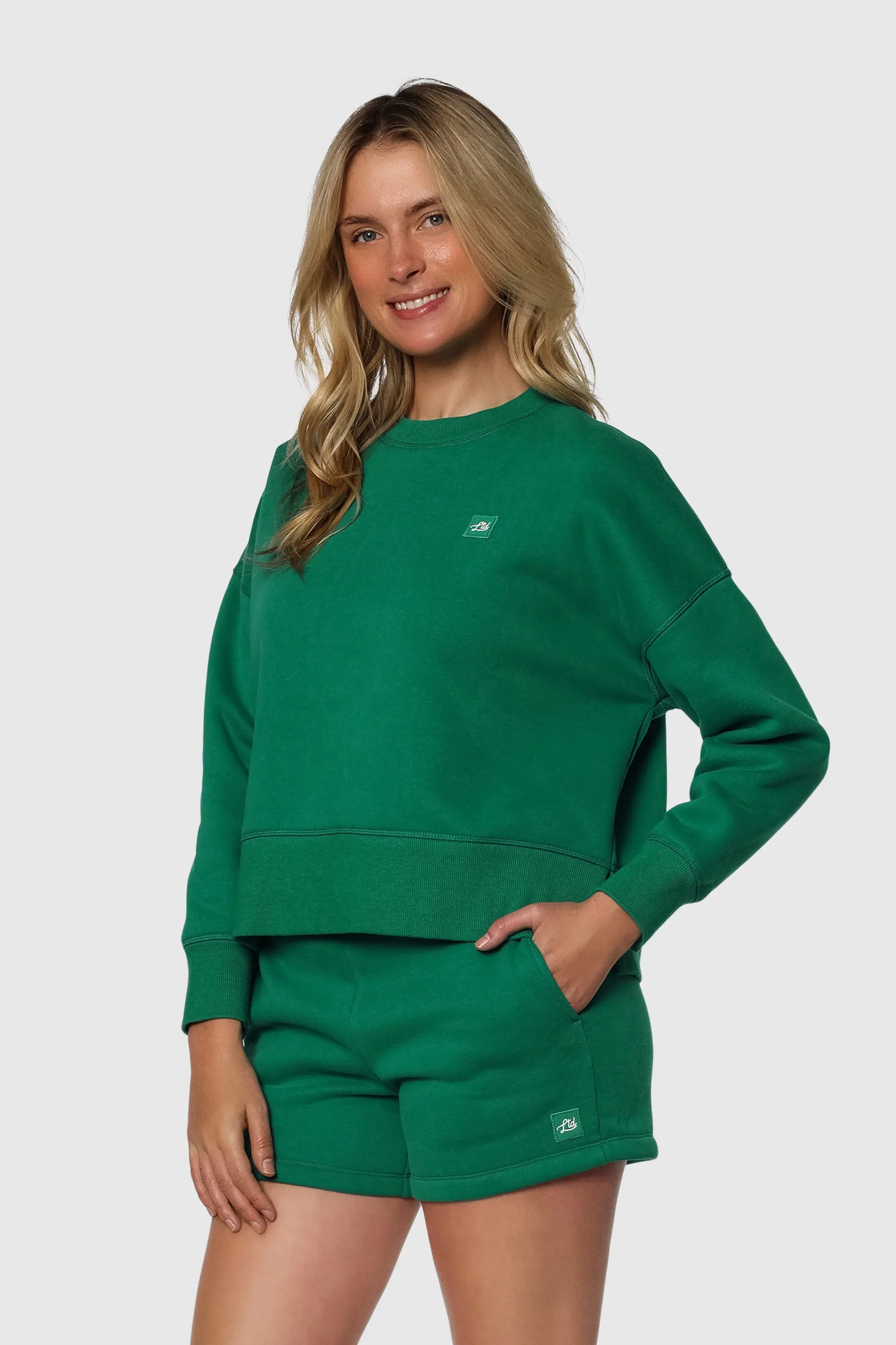 FLEECE-CREW-KELLY3_24741346-86fc-4918-a02e-0a6ccaf058f7.png FLEECE-CREW-KELLY3_24741346-86fc-4918-a02e-0a6ccaf058f7.png