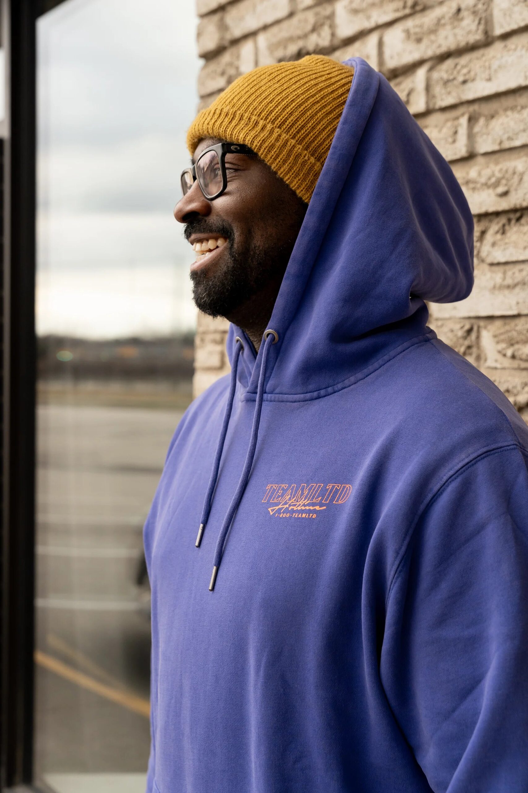 Hoodie-04.jpg Hoodie-04.jpg