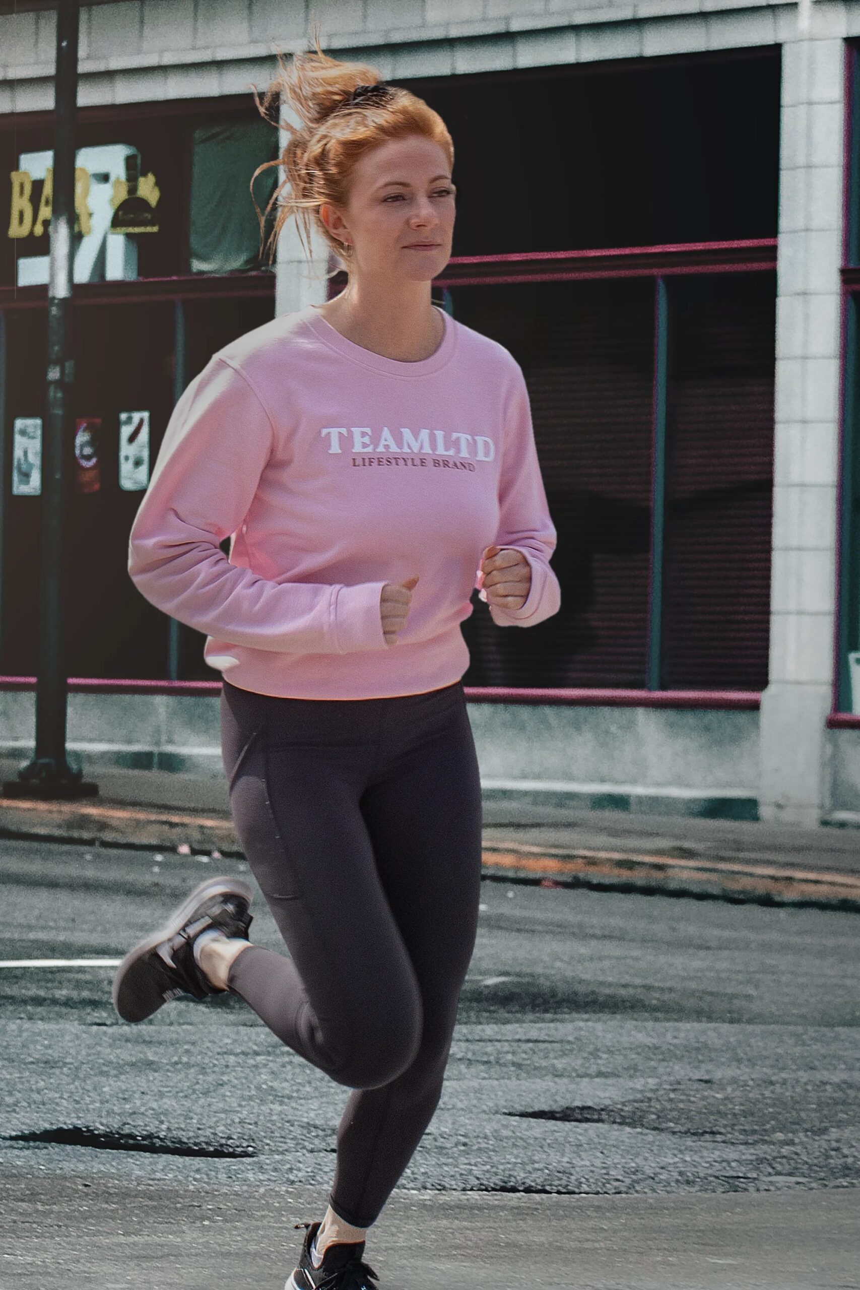 Lifestyle149.jpg Lifestyle149.jpg