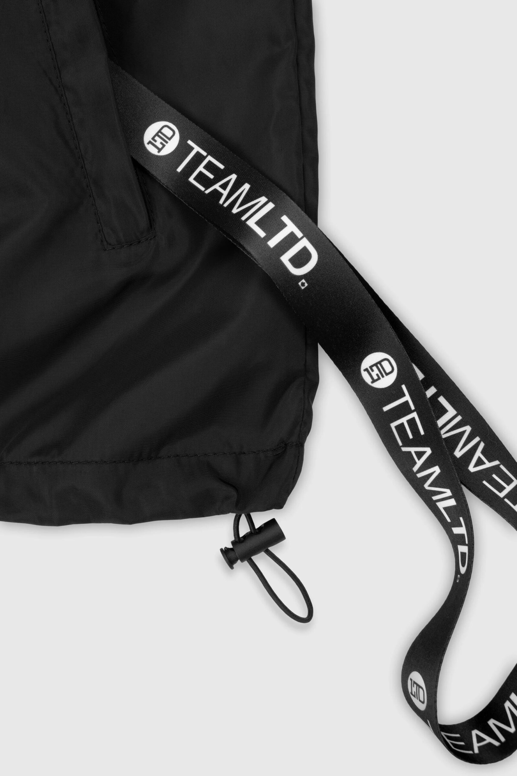 OUTERWEAR-ANORAK-04.jpg OUTERWEAR-ANORAK-04.jpg