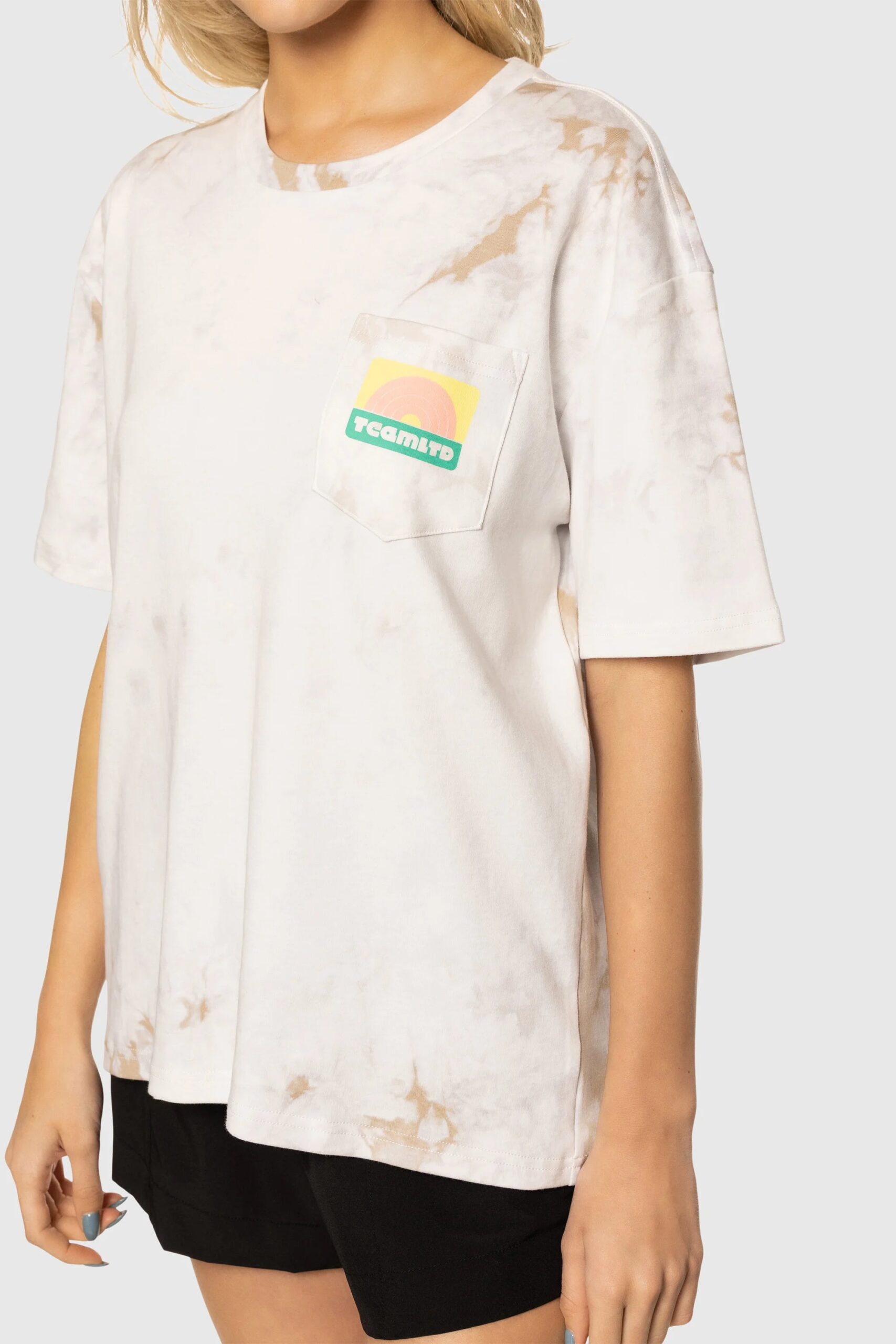 SS23-L-Tee19.jpg SS23-L-Tee19.jpg
