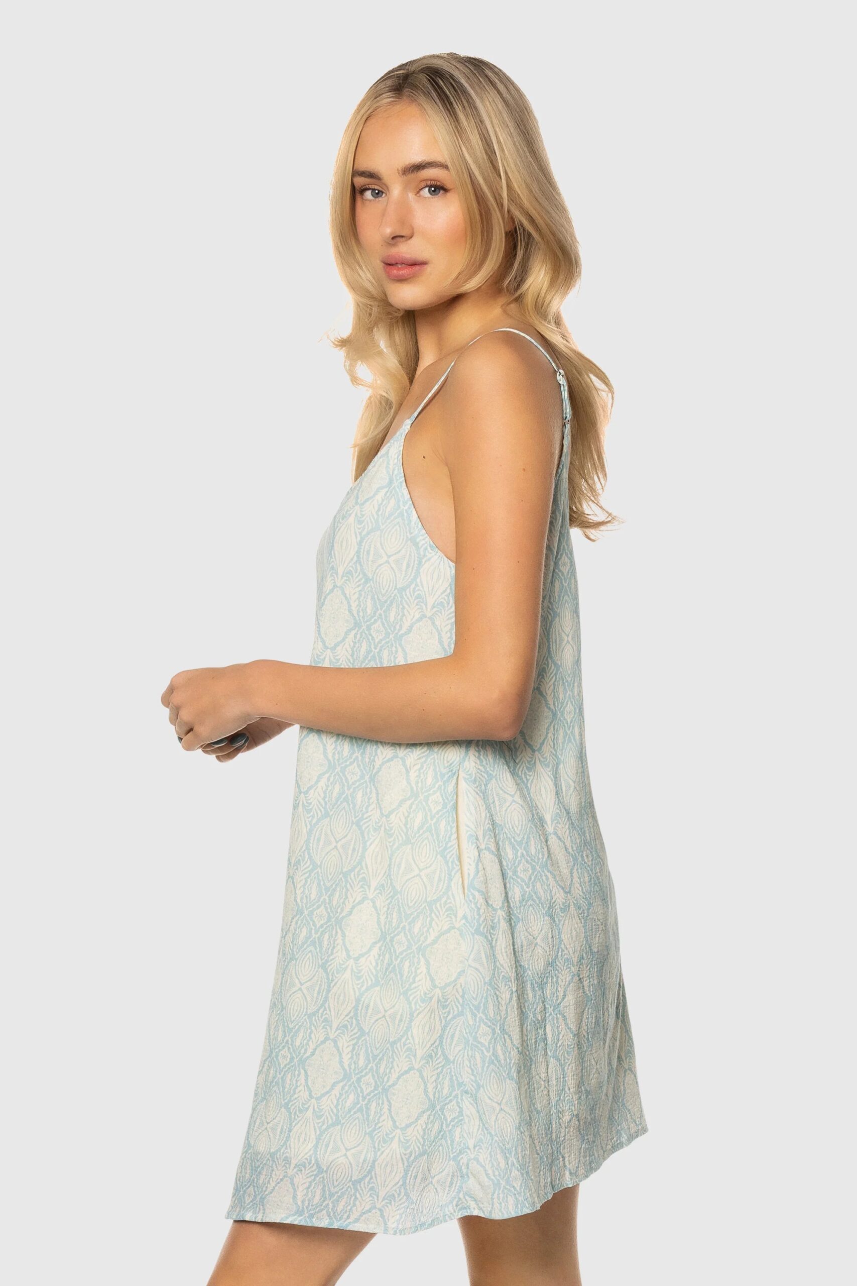SS23-L-dress37.jpg SS23-L-dress37.jpg