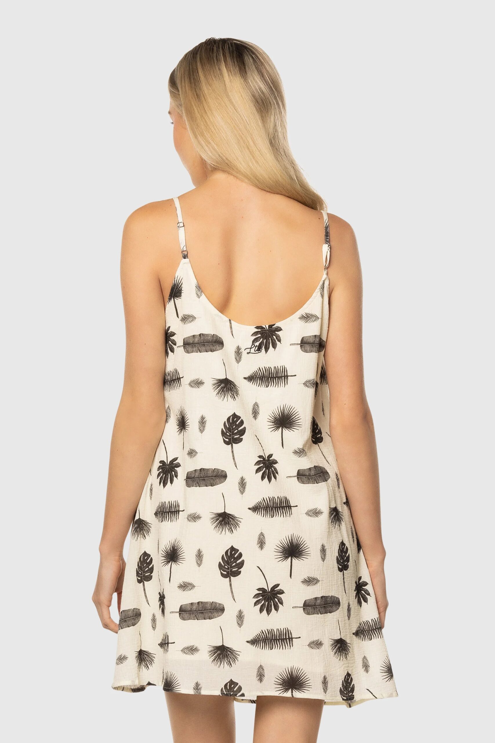 SS23-L-dress42.jpg SS23-L-dress42.jpg