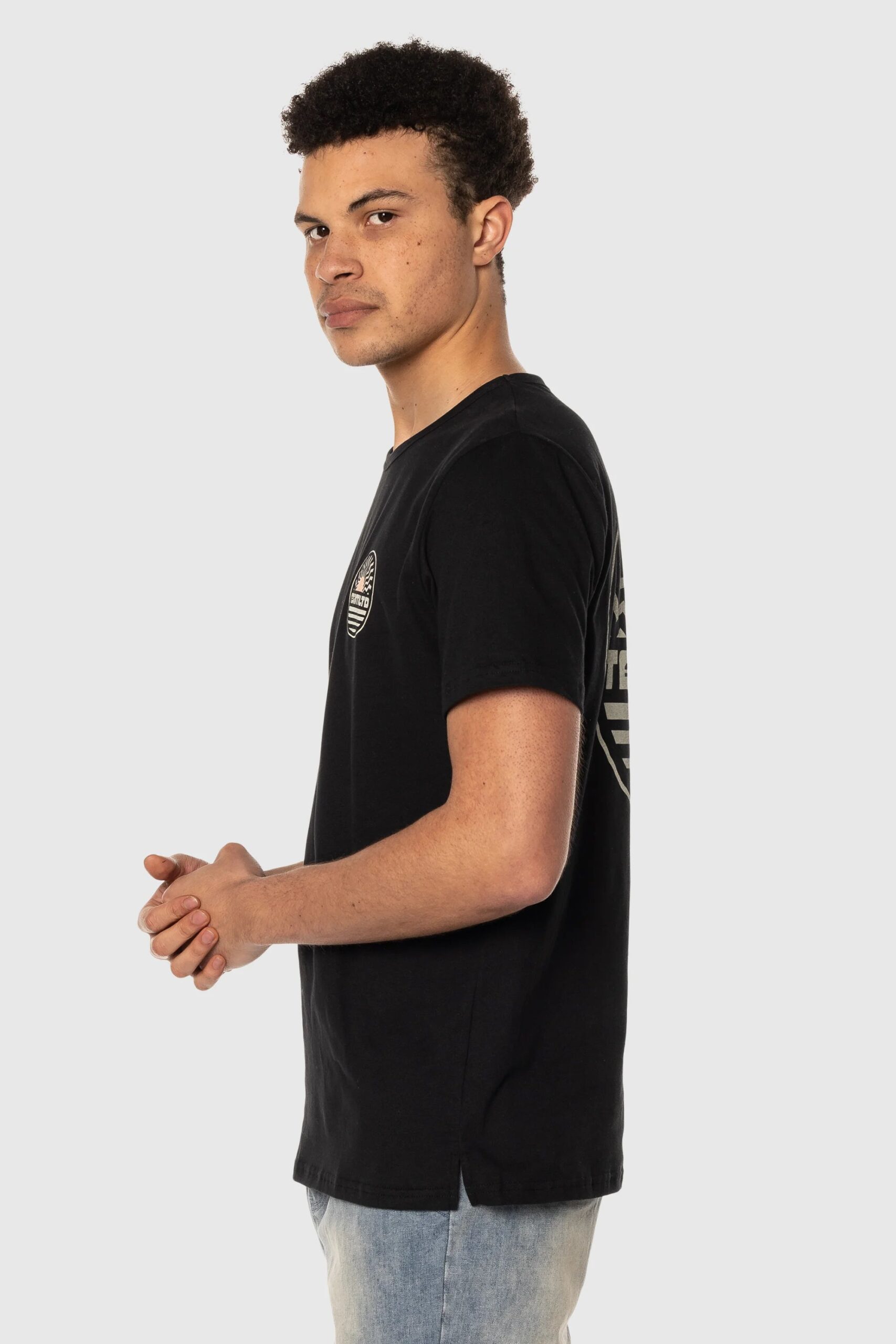 SS23-M-Tees45.jpg SS23-M-Tees45.jpg