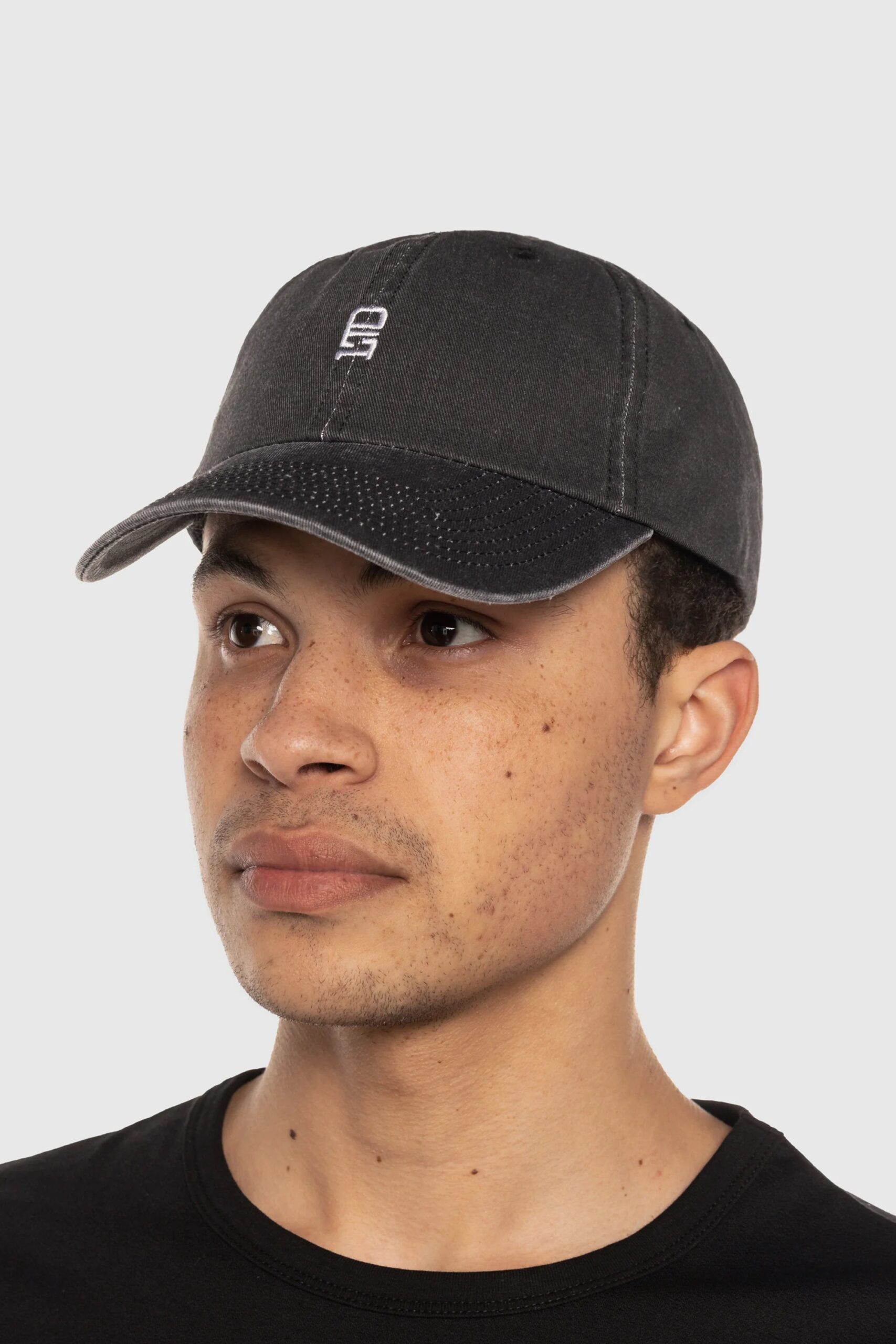 SS23-U-Headwear23.jpg SS23-U-Headwear23.jpg