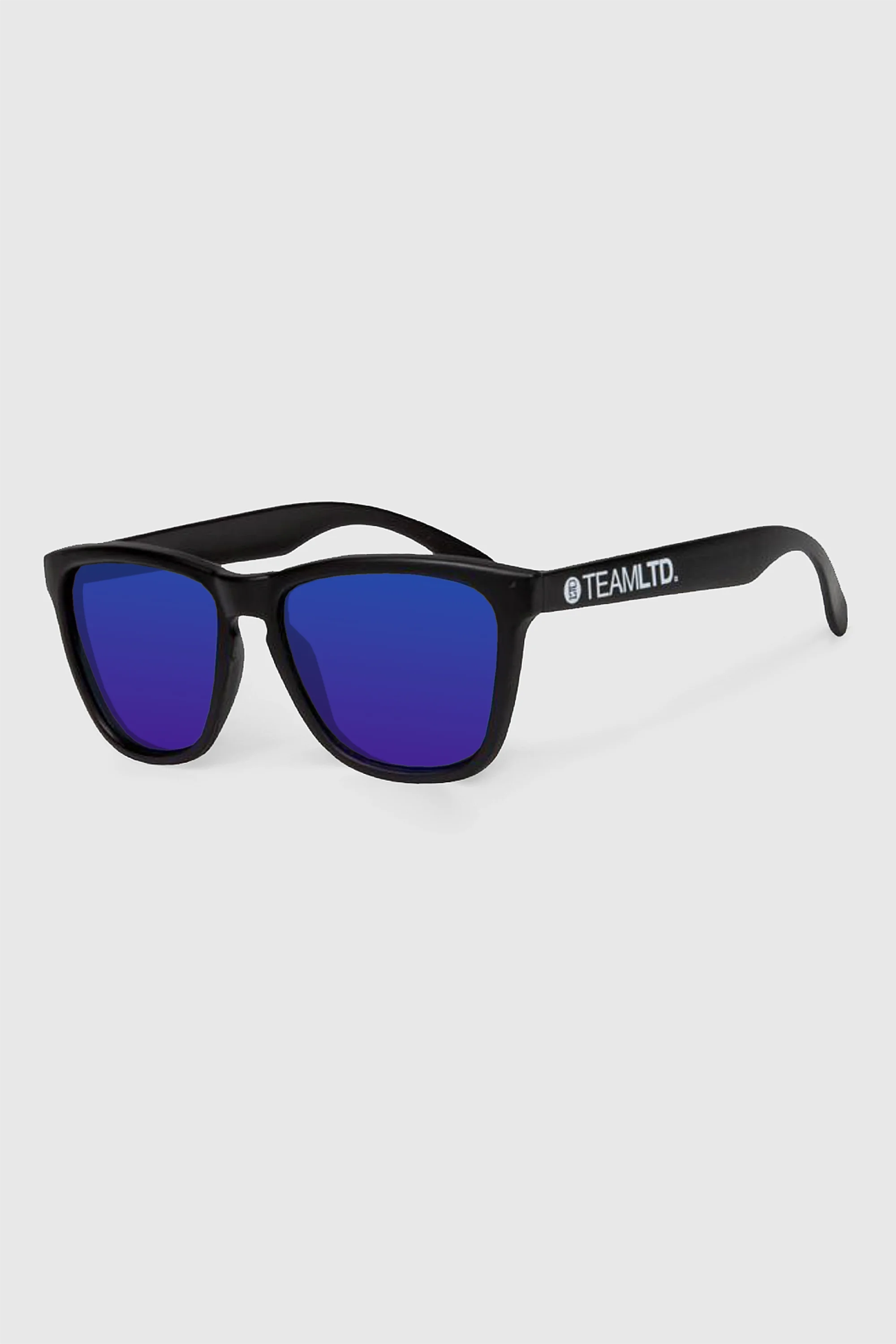 Shades-Summer-BlaBlue_1bc69a58-4741-476b-b1fa-4a795f9267d8-1.png Shades-Summer-BlaBlue_1bc69a58-4741-476b-b1fa-4a795f9267d8-1.png