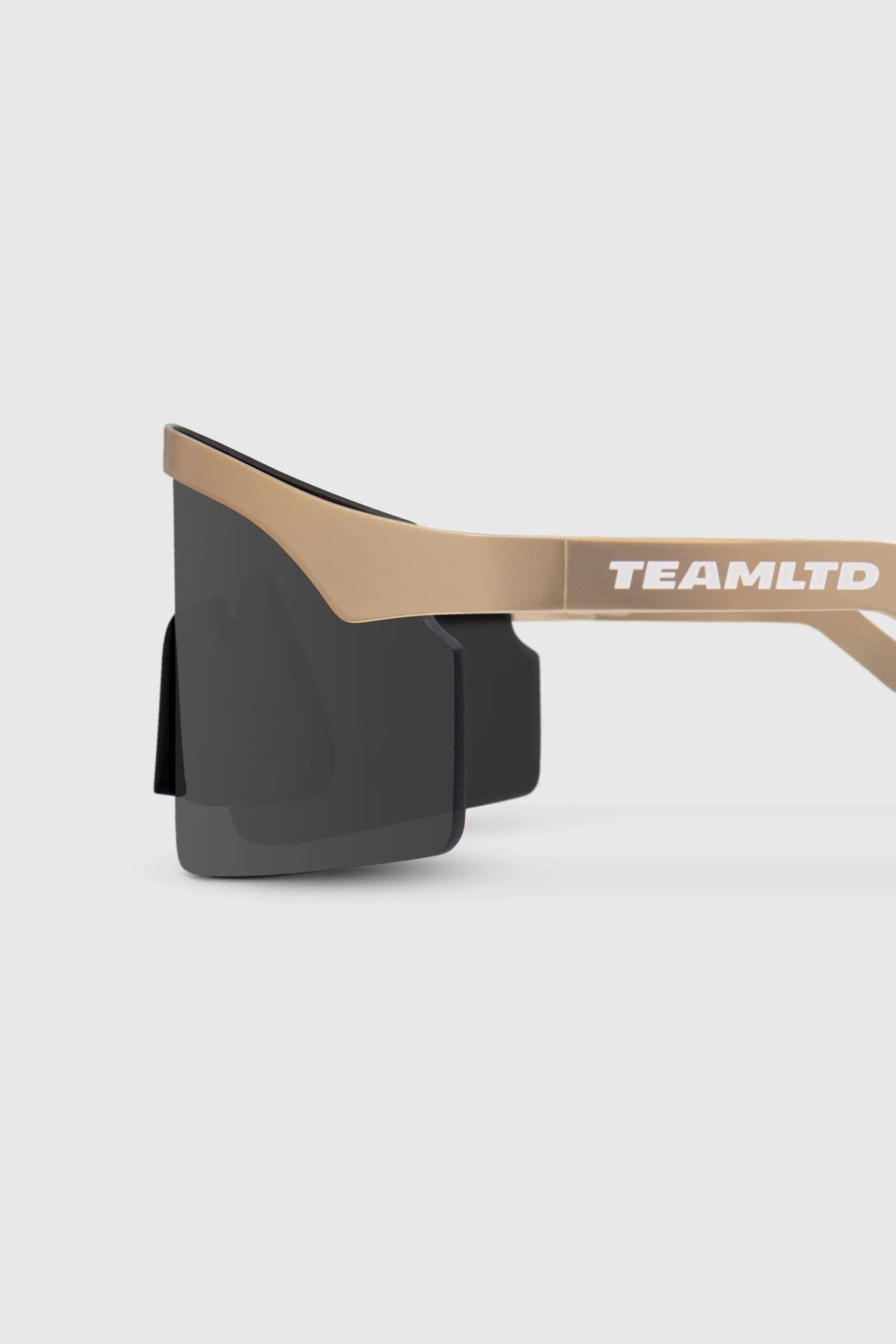 Thrasher-V2-Gold-SideA.jpg Thrasher-V2-Gold-SideA.jpg