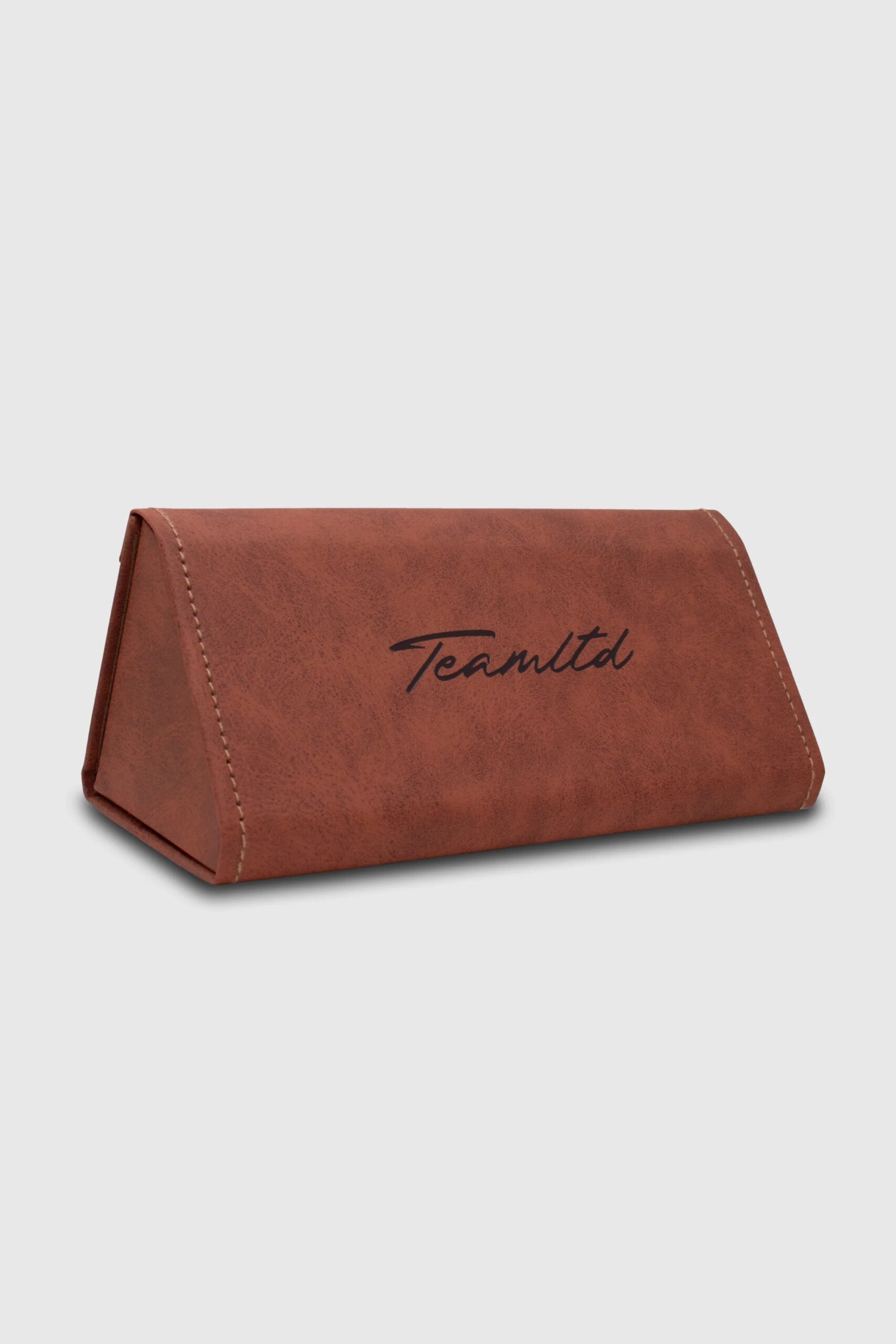 Thrasher-V2-LeatherCase-A.jpg Thrasher-V2-LeatherCase-A.jpg