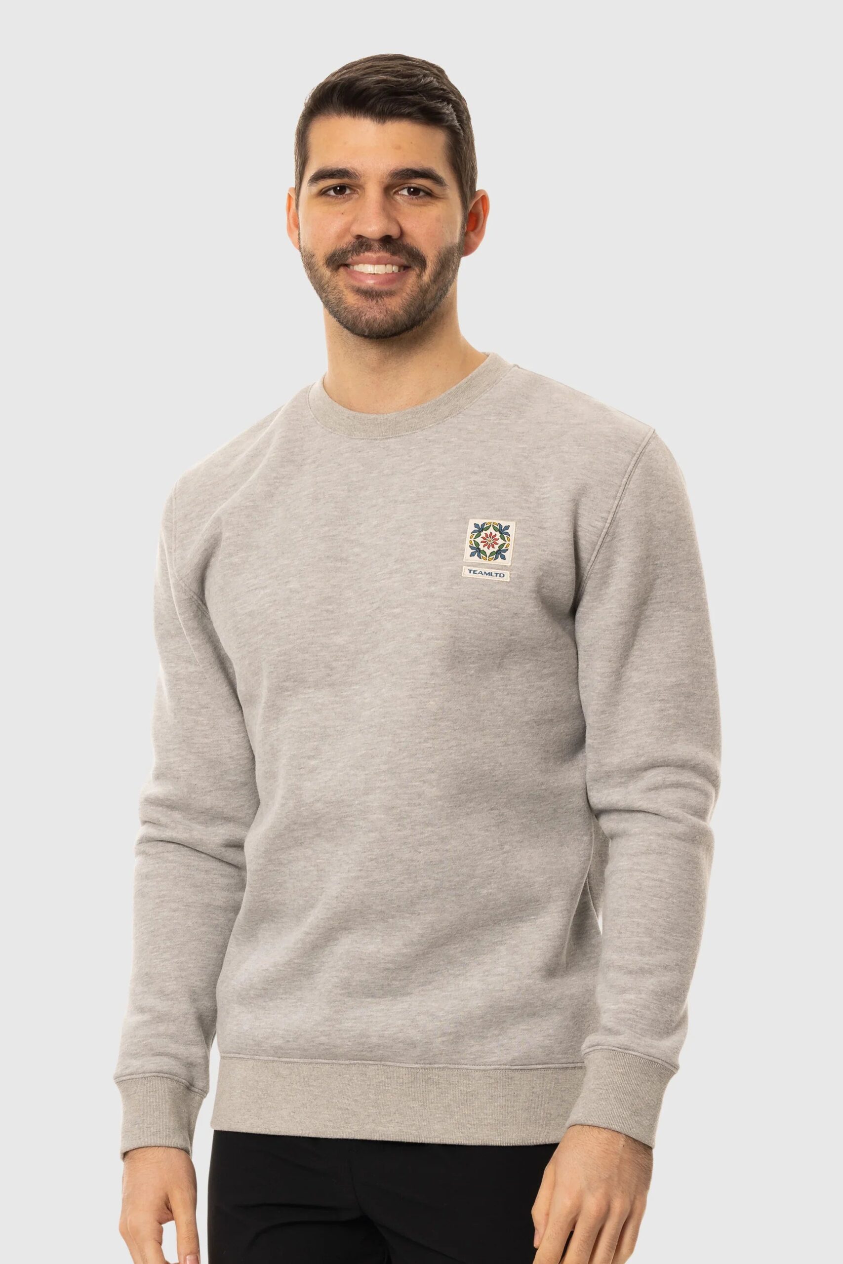FW23-M-Sweaters-06_d9613ab9-8a57-4909-a3a9-d8c28762b3cb.jpg FW23-M-Sweaters-06_d9613ab9-8a57-4909-a3a9-d8c28762b3cb.jpg