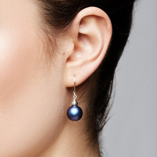 KlassicPearlEarrings_ElectricBluebyKlasSquared2.jpg KlassicPearlEarrings_ElectricBluebyKlasSquared2.jpg