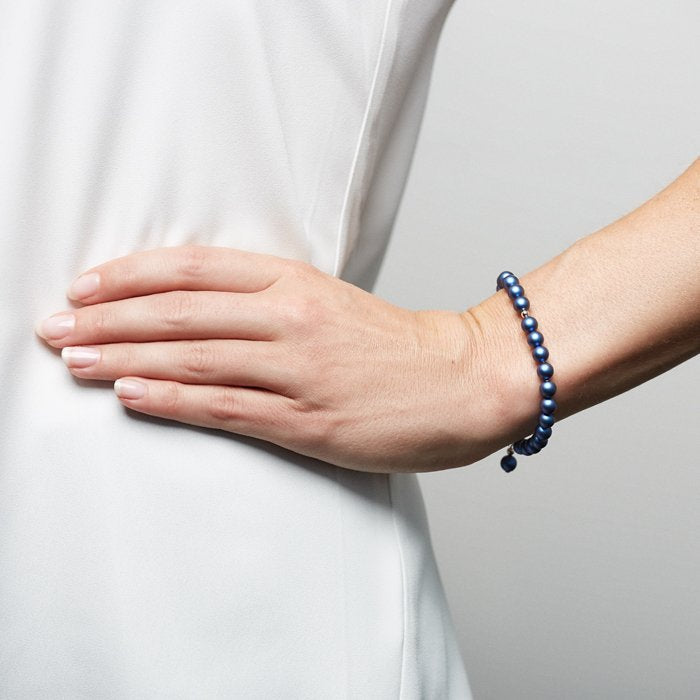 PetitePearlBracelet_ElectricBluebyKlasSquared2.jpg PetitePearlBracelet_ElectricBluebyKlasSquared2.jpg