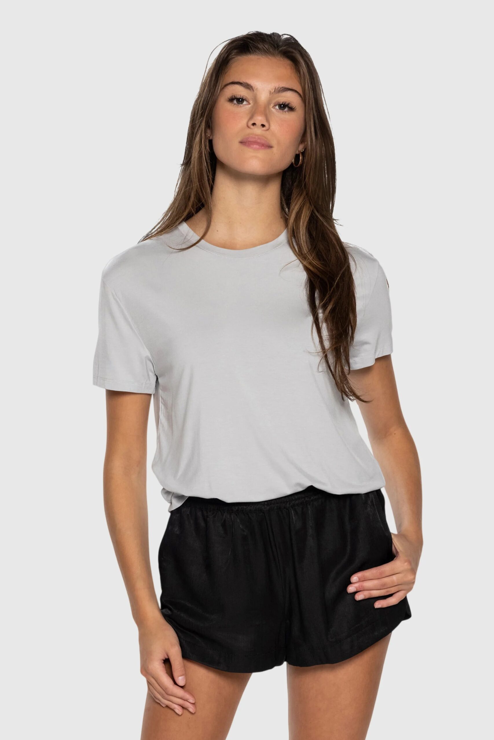 SS22-L-Tee18.jpg SS22-L-Tee18.jpg