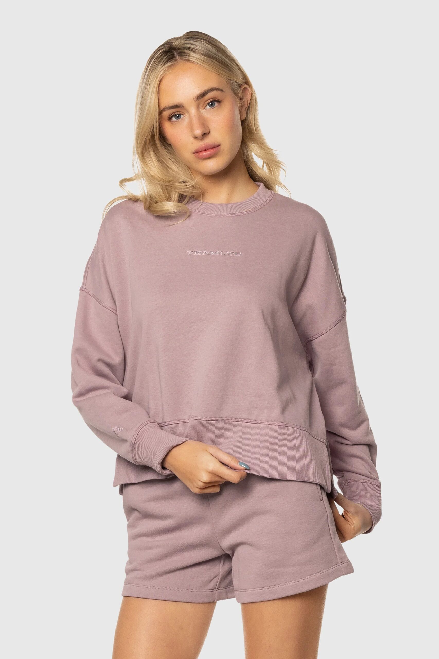 SS23-L-Sweaters01_4fa12ad4-7dee-44fe-b486-fc17ecdb5127.jpg SS23-L-Sweaters01_4fa12ad4-7dee-44fe-b486-fc17ecdb5127.jpg